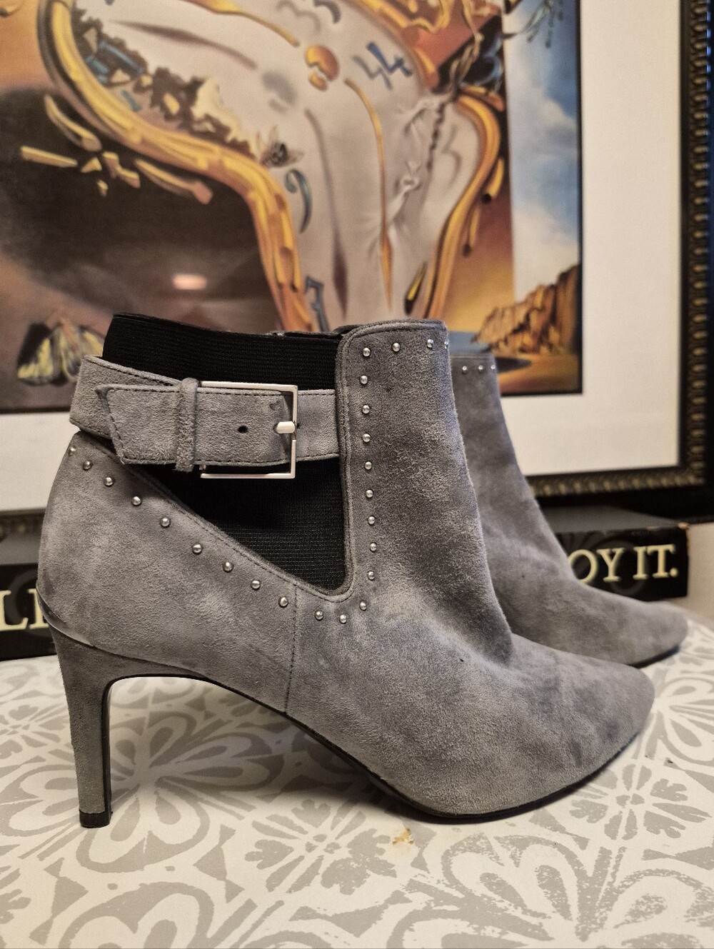 Calvin Klein Jozie Gray Suede Boots W/Side Zip Silver Accents Size 7